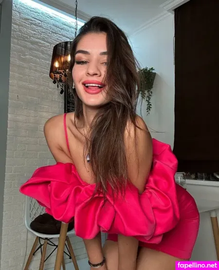 Adele E OnlyFans Thumbnail #6NV2lzF6q4