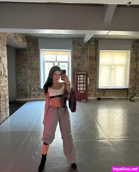 Adele E OnlyFans Thumbnail #NcqYJ7VQqR