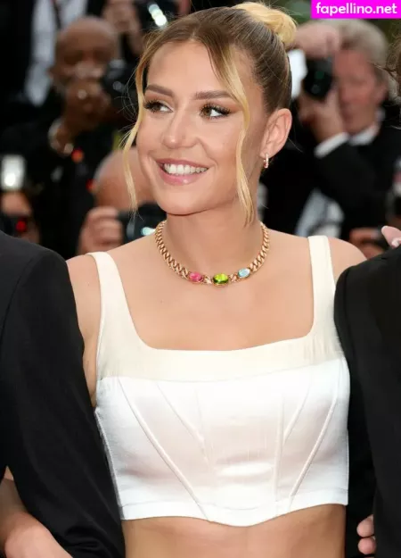 Adele Exarchopoulos OnlyFans Thumbnail #3RFzxQWbRN