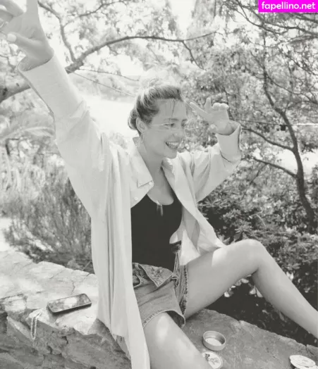 Adele Exarchopoulos OnlyFans Thumbnail #9OxnVjkkYN