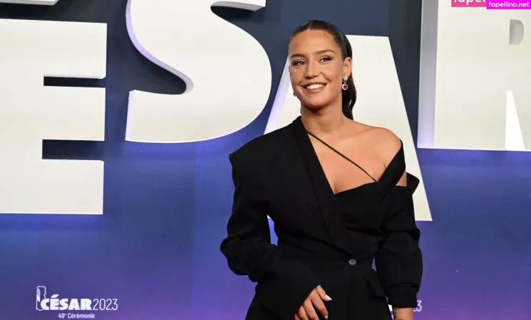 Adele Exarchopoulos OnlyFans Thumbnail #EzoKieoMtF