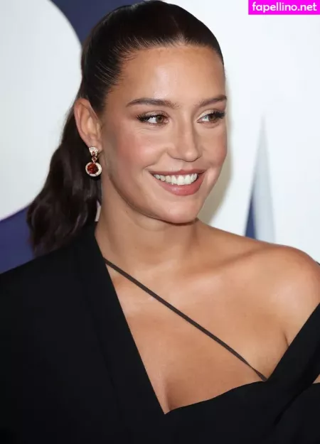 Adele Exarchopoulos OnlyFans Thumbnail #RhoTgrlQhY