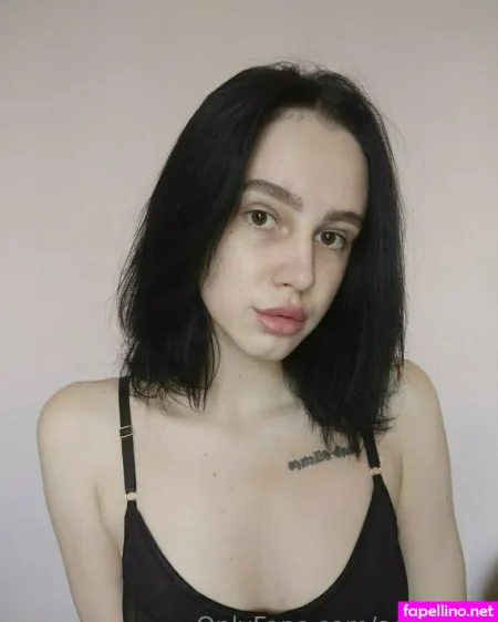 Adelebee OnlyFans Thumbnail #hqZ74iyQeI