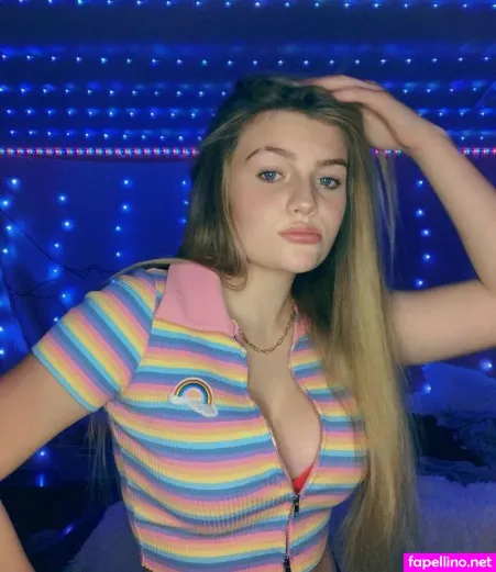 Adelecash OnlyFans Thumbnail #Ao4HEhXhu6