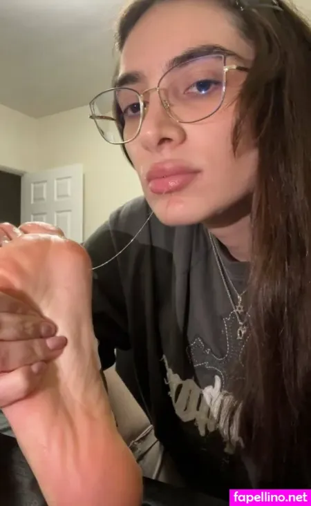 Adelemoorgoddes OnlyFans Thumbnail #cohBMHFDI9