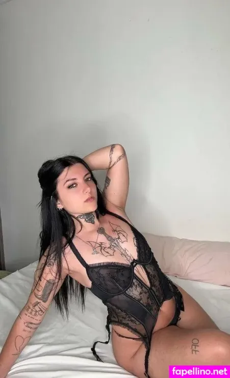 Adeleriou OnlyFans Thumbnail #1QILctWV3S