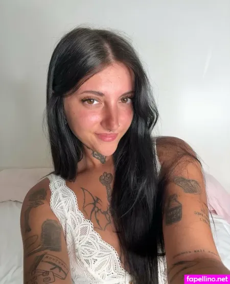 Adeleriou OnlyFans Thumbnail #I3gqFgcCco