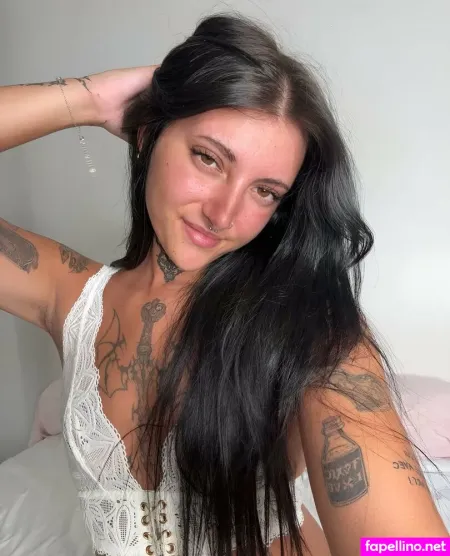 Adeleriou OnlyFans Thumbnail #JuWrj0FBwG