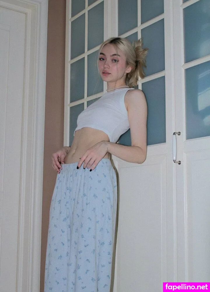 adele_wade, adelewilson__, cozybello Nude Leaked OnlyFans Photo #xWQvqeAFrI