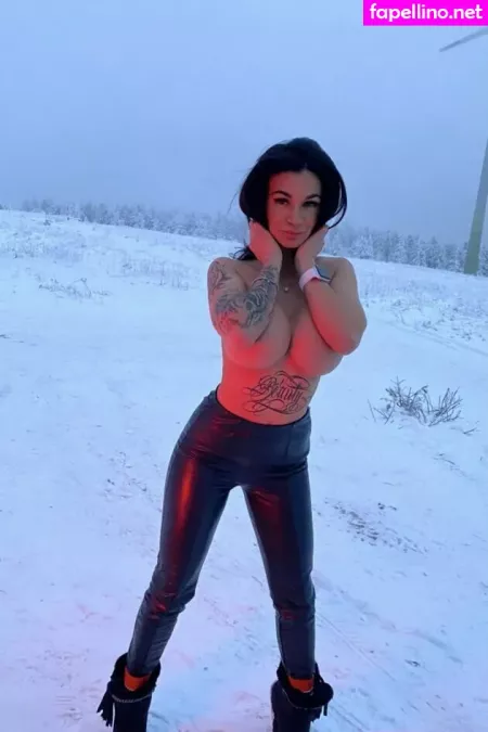 Adellino OnlyFans Thumbnail #s1wNol4hqn