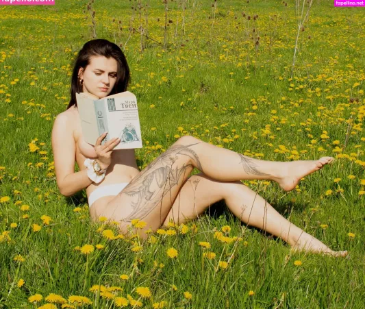 Ademora 0 OnlyFans Thumbnail #b3b8hcbKJ3