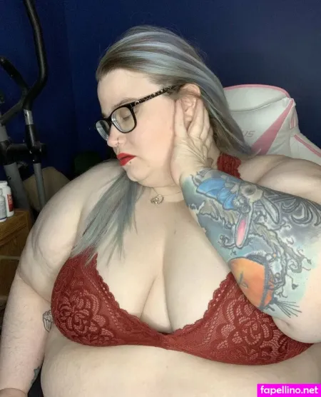 Adenahx OnlyFans Thumbnail #0nVs1AoVj0