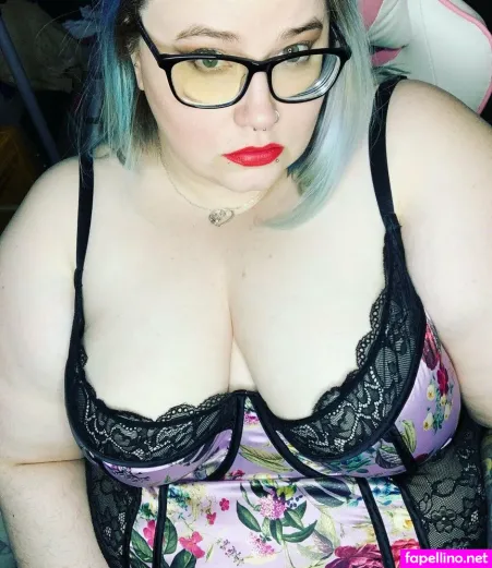 Adenahx OnlyFans Thumbnail #7VXEYh4vcD