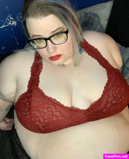Adenahx OnlyFans Thumbnail #HSFmRK0jSv