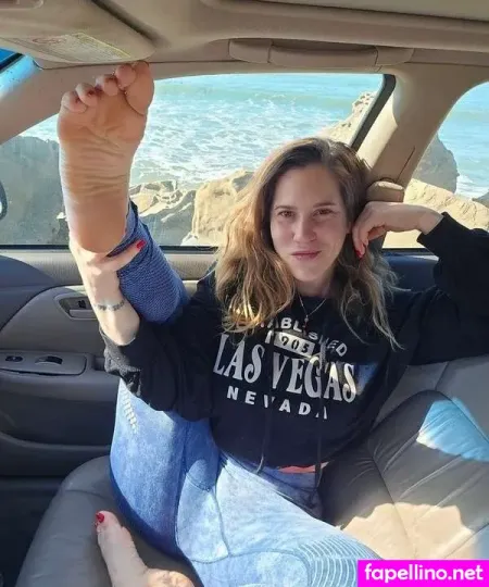 Aderes Quin OnlyFans Thumbnail #B7Np3D6qPy