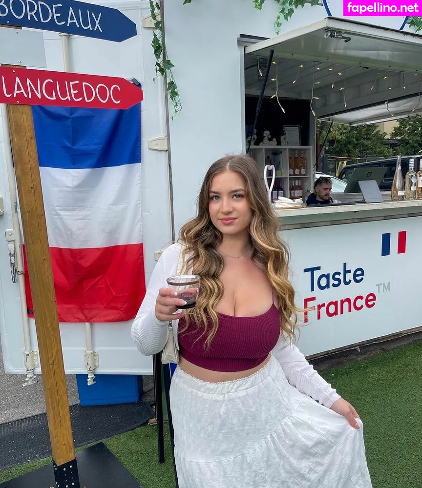 adielgrech, russiangirlx Nude Leaked OnlyFans Photo #6RoOT49GWo