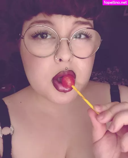 Adinaanger OnlyFans Thumbnail #B30VrrZuf3