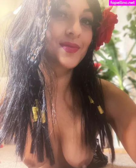 Adorabelleburlesque OnlyFans Thumbnail #Lpm9ZBQYHH