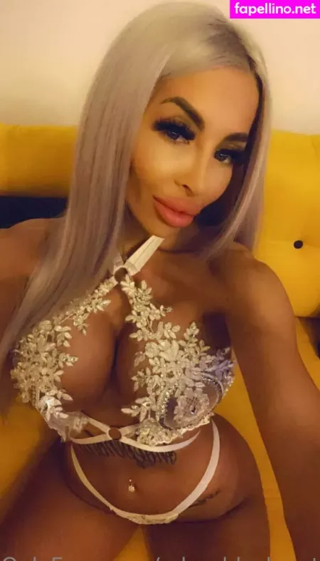 Adorable Krystal OnlyFans Thumbnail #s3E6UTu6es