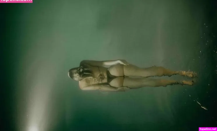 Adore Annaliisa OnlyFans Thumbnail #lo2HFASU9A