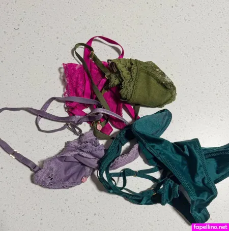 Adri Anna OnlyFans Thumbnail #2KZqSnqJba