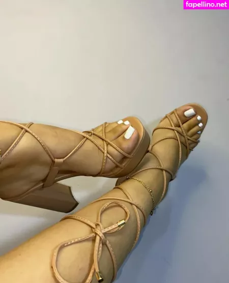 Adri Feet OnlyFans Thumbnail #sT0Ec1k7Fs