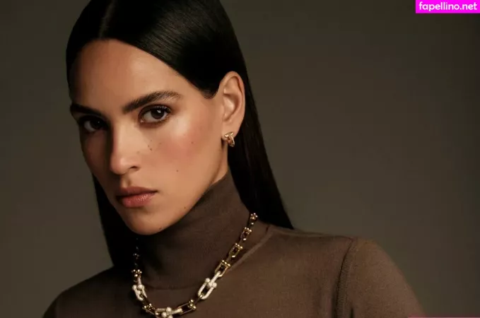 Adria Arjona OnlyFans Thumbnail #9YXTBGNrux