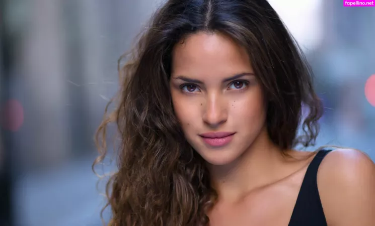 Adria Arjona OnlyFans Thumbnail #LYucxNEQzb
