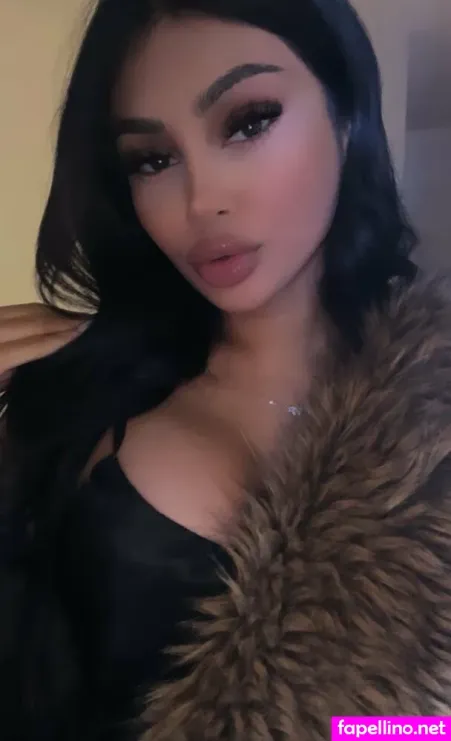 Adriababyxo OnlyFans Thumbnail #CV4HKlsOvZ