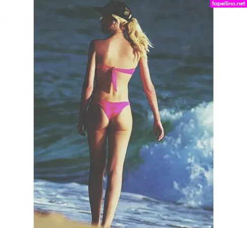 Adriana Abenia OnlyFans Thumbnail #iqXlyaKnlM