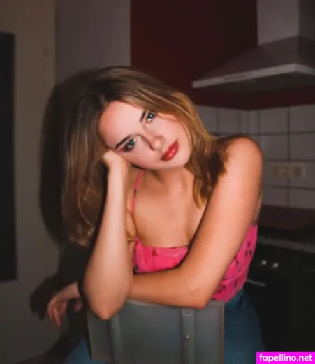 Adriana Burova OnlyFans Thumbnail #DNT5IzOHtF