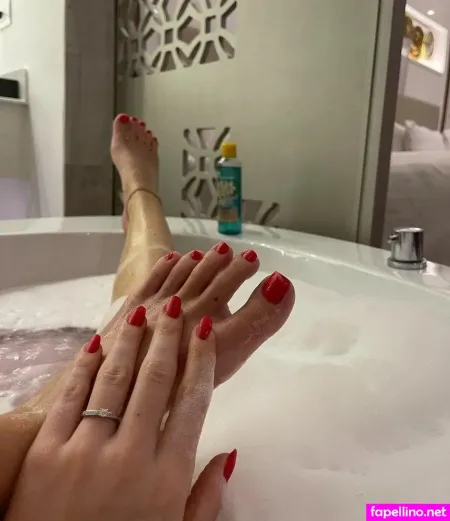 Adriana Feetgirl OnlyFans Thumbnail #M55sxXNHMp