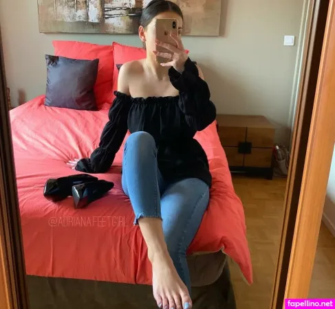 Adriana Feetgirl OnlyFans Thumbnail #UUlMQZeCCI