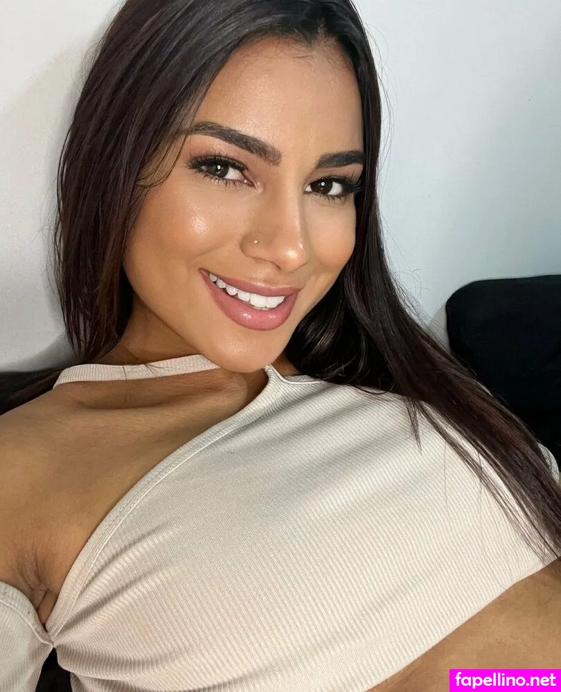 adrianamoliveraa, adrianaolivera Nude Leaked OnlyFans Photo #5abmaFr49m