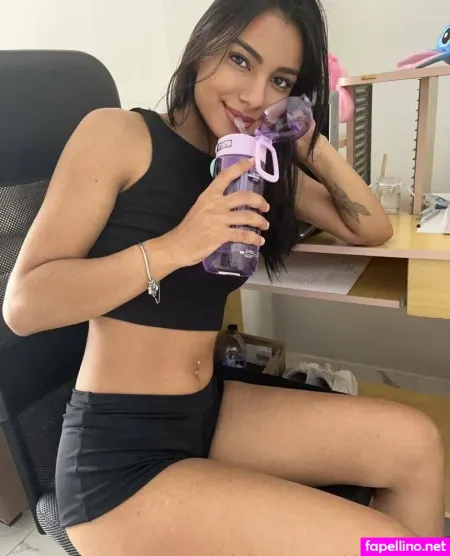 Adrianaolivera 1 OnlyFans Thumbnail #o2ts0l3SbQ