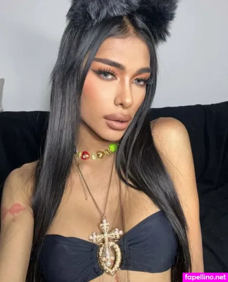 Adrianapanya OnlyFans Thumbnail #3CzHB0o7fv