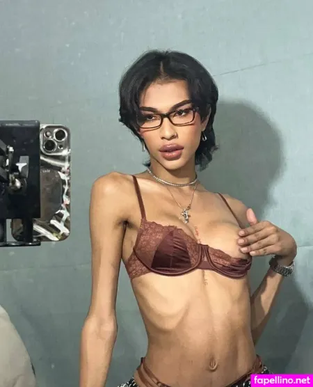 Adrianapanya Main Profile Photo