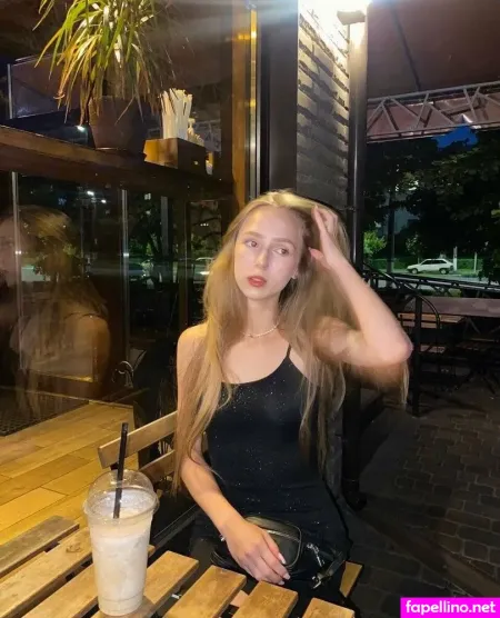 Adrianaxa OnlyFans Thumbnail #FkN4cQEvu2