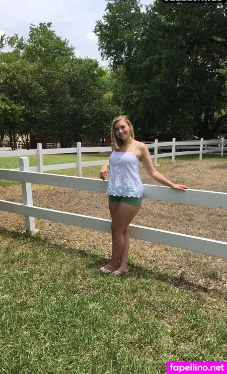 Adrianna Gavazzi OnlyFans Thumbnail #8rDCJiW2HS