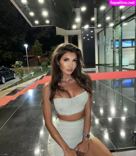 Adriannalinnaa OnlyFans Thumbnail #Jrg47vDJyw