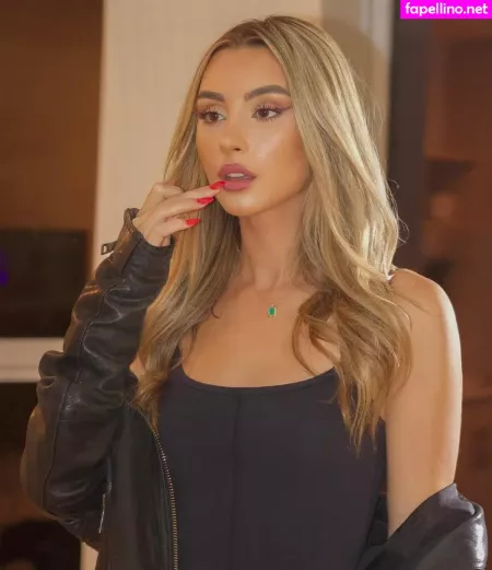 Adriatiles OnlyFans Thumbnail #WNGXpQ0w1e