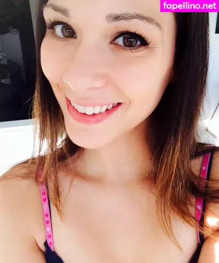 Adrienneadora OnlyFans Thumbnail #MDn1EUmlhN