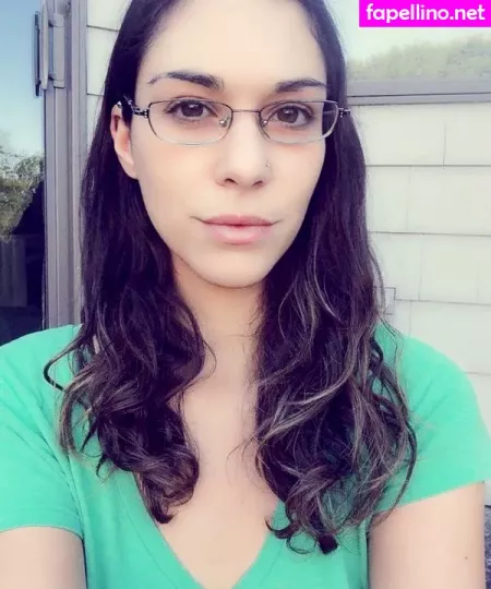 Adrienneadora OnlyFans Thumbnail #RzEe1J1KIu