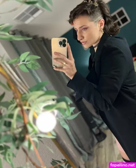 Adriennedriggs 1 OnlyFans Thumbnail #bJ0S1DUEKi