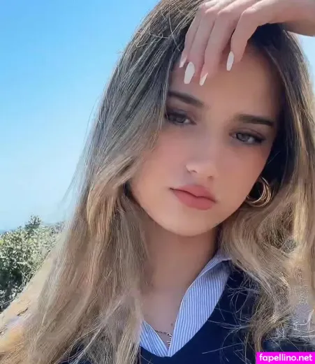 Adriianaasz OnlyFans Thumbnail #fWUfwZuKeC