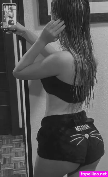 Adriianaasz OnlyFans Thumbnail #ujKy6x0Uln