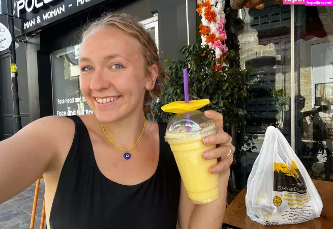 Adventurekenzie OnlyFans Thumbnail #SvAYCwZsW7