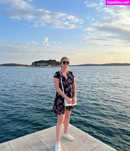 Adventures And Naps OnlyFans Thumbnail #kGDkWePQTD