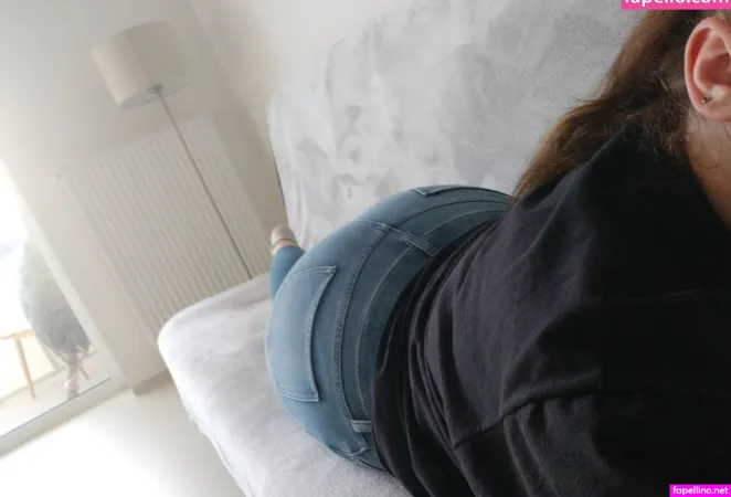 Adyee OnlyFans Thumbnail #9In71GwHXk