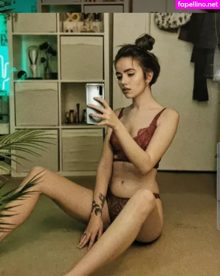 Aemreynolds OnlyFans Thumbnail #J0YNa81e8a